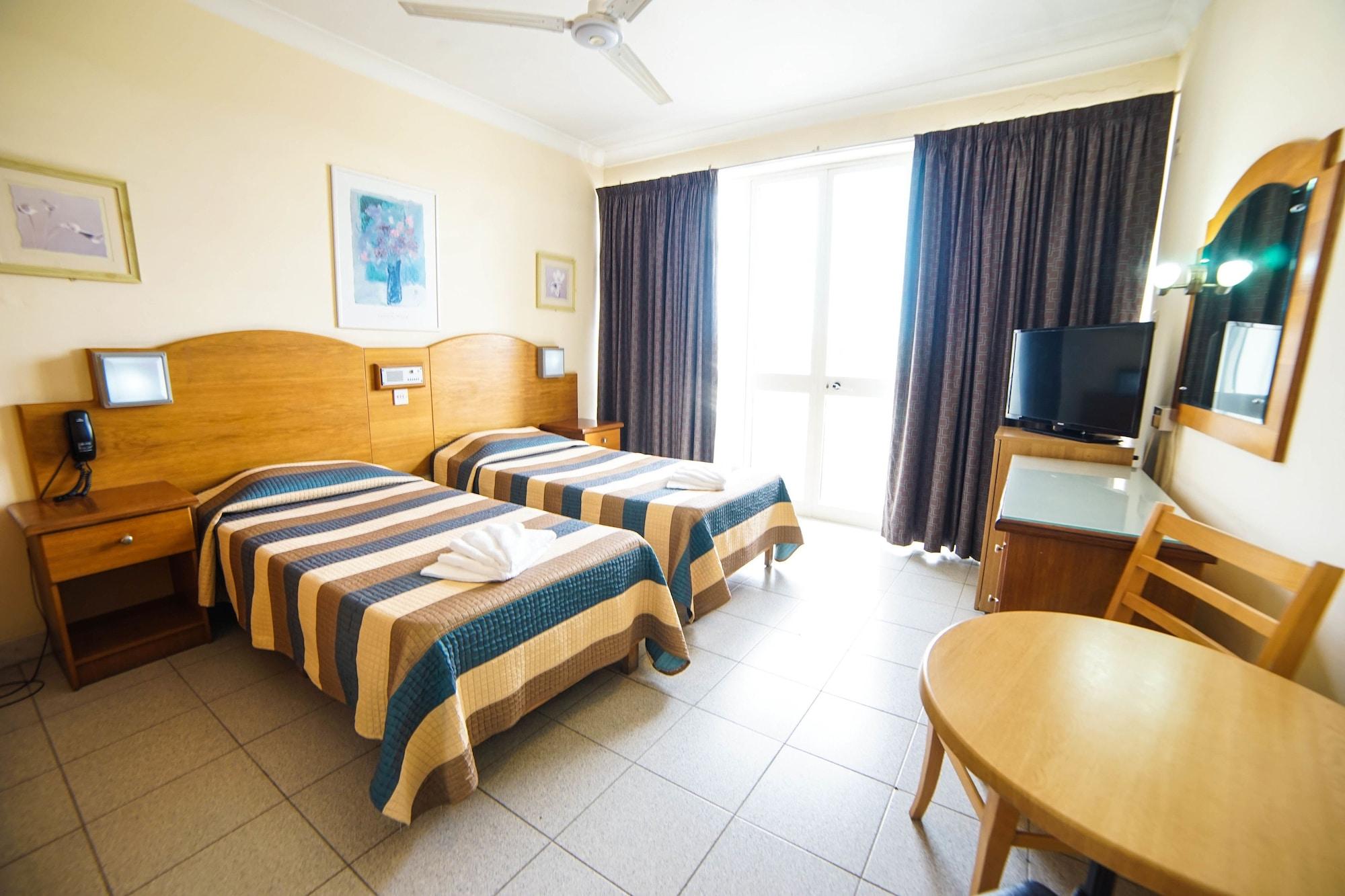 Coral Hotel St. Paul's Bay Bagian luar foto